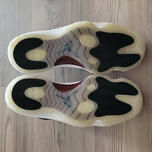 Nike Air Jordan 11 Retro 72-10 - Picture 7 of 13